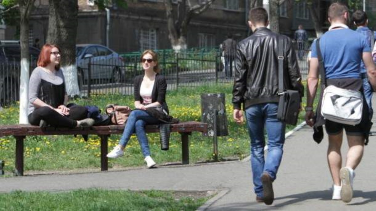 Синоптики обещают в Киеве почти летнюю погоду