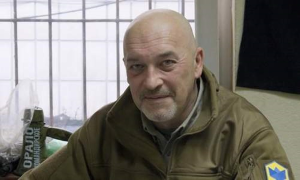 Кто получит паспорта России: Тука прояснил ситуацию на Донбассе