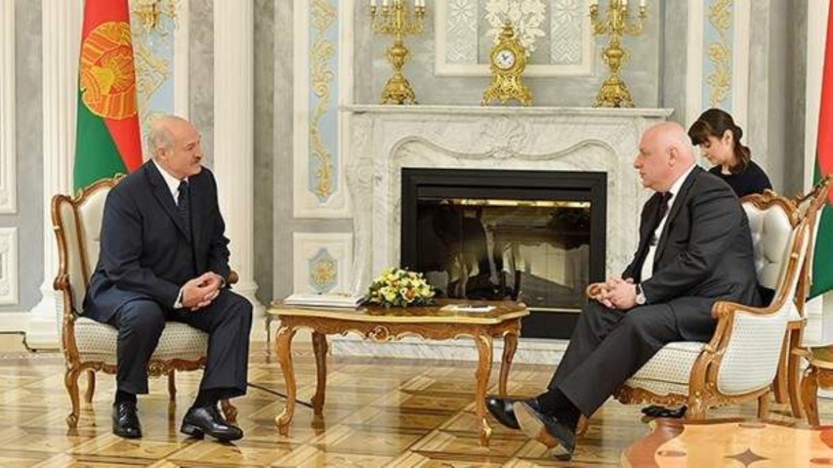 Ситуации в Украине: Лукашенко созывает встречу глав стран ОБСЕ