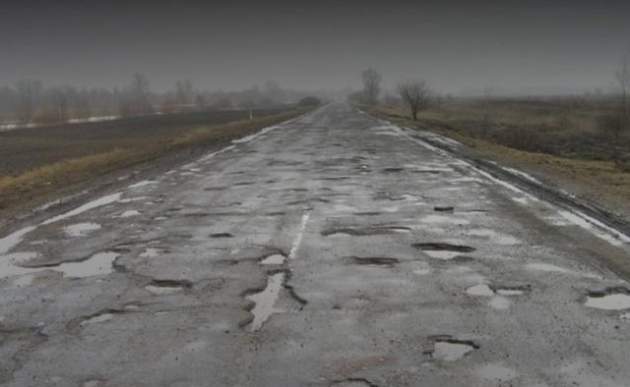 Названы худшие дороги в Украине: «очень опасны»