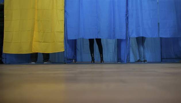 Зеленский против Порошенко: кто вырвет победу во втором туре