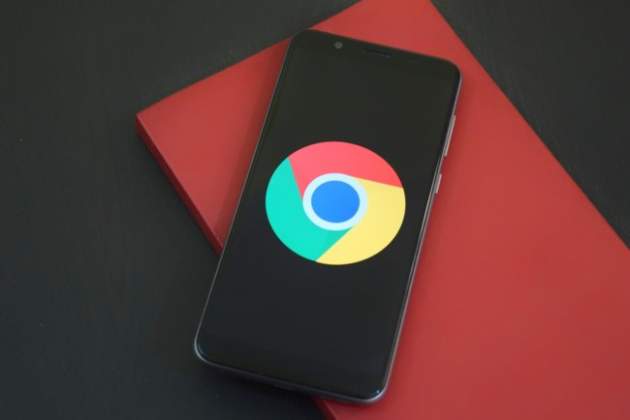 Google Chrome на Android получил темную тему