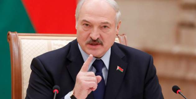 Беларусь возобновила экспорт бензина в Украину