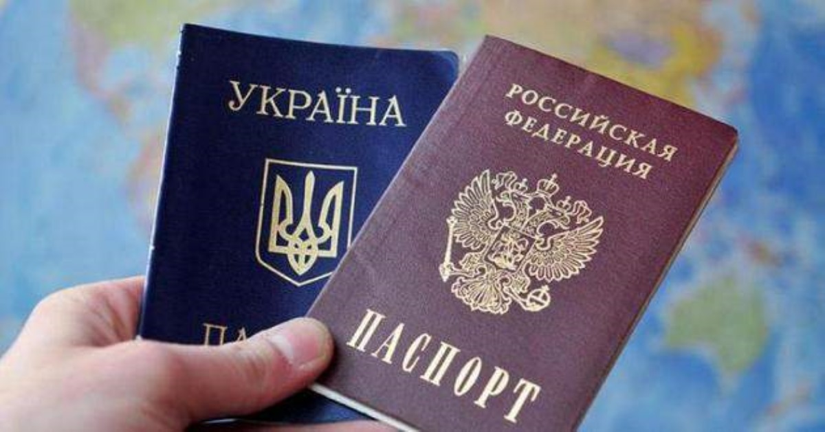 Россия вас кинет... под танки:  для получающих паспорта РФ приготовили "сюрприз"