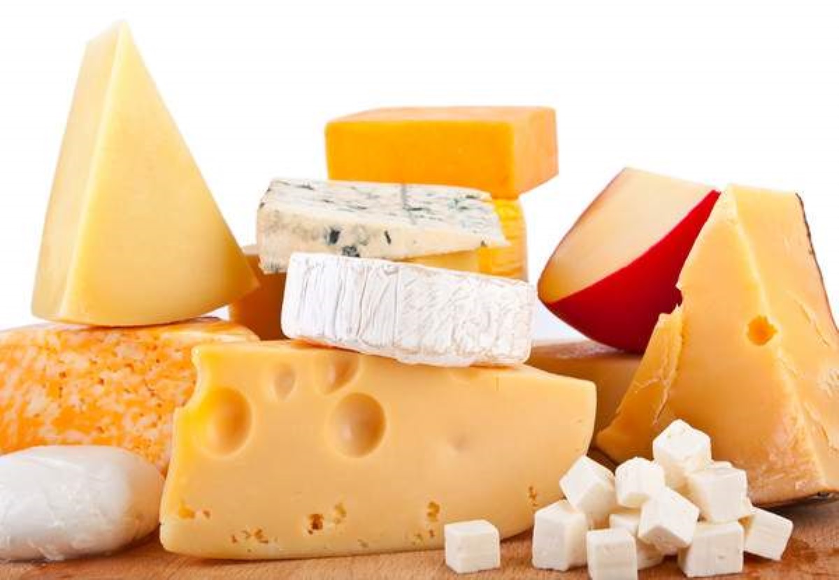 Названо неожиданно полезное свойство твердого сыра