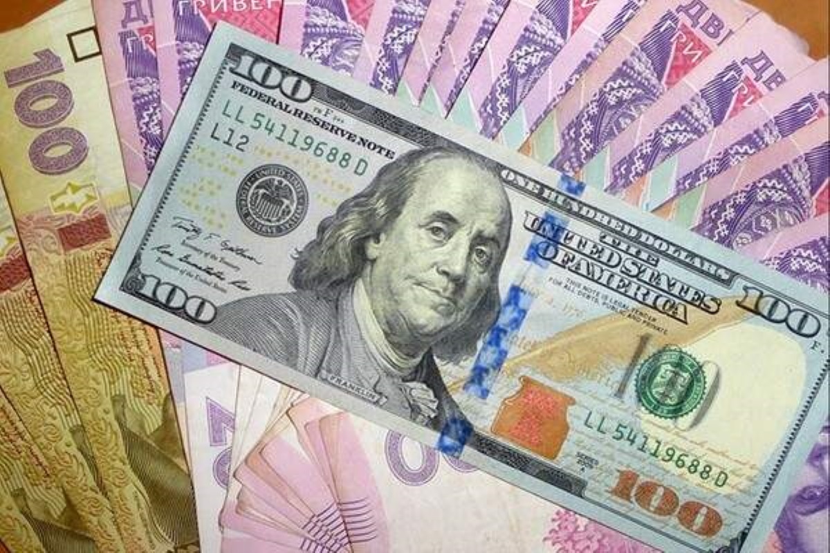 Курс доллара в Украине опустится до рекордной отметки