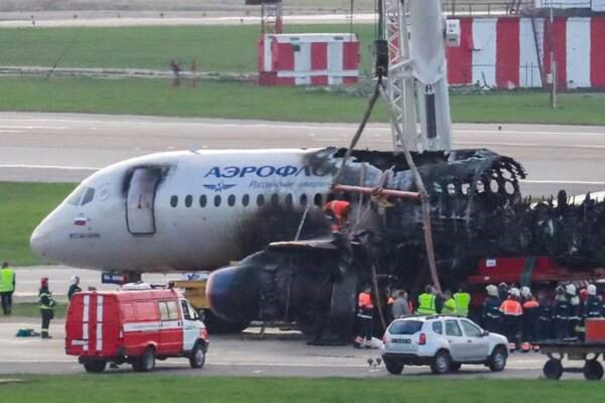 Пассажир сгоревшего в "Шереметьево" самолета назвал виновных в трагедии