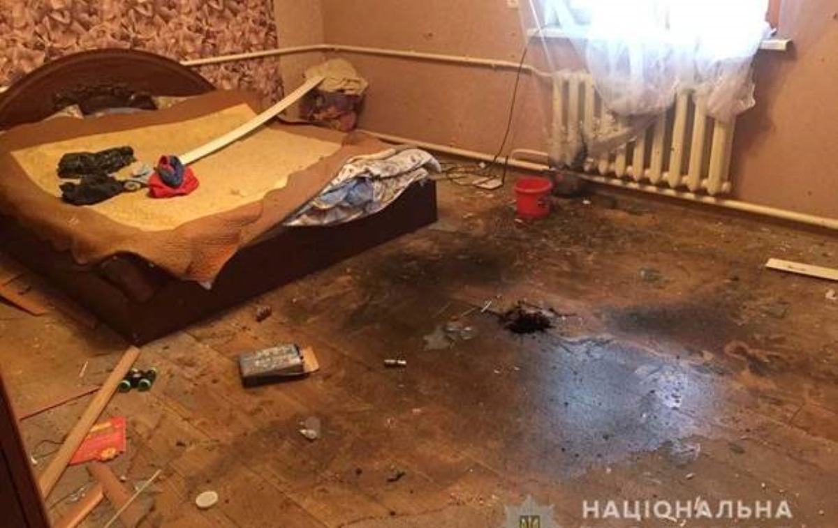В Ровенской области в дом депутата кинули гранату. Фото