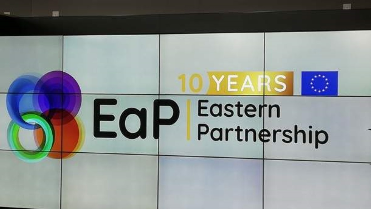 Безвиз, реформы и свободная торговля: чего добились Украина и ЕС за 10 лет "Восточного партнерства"
