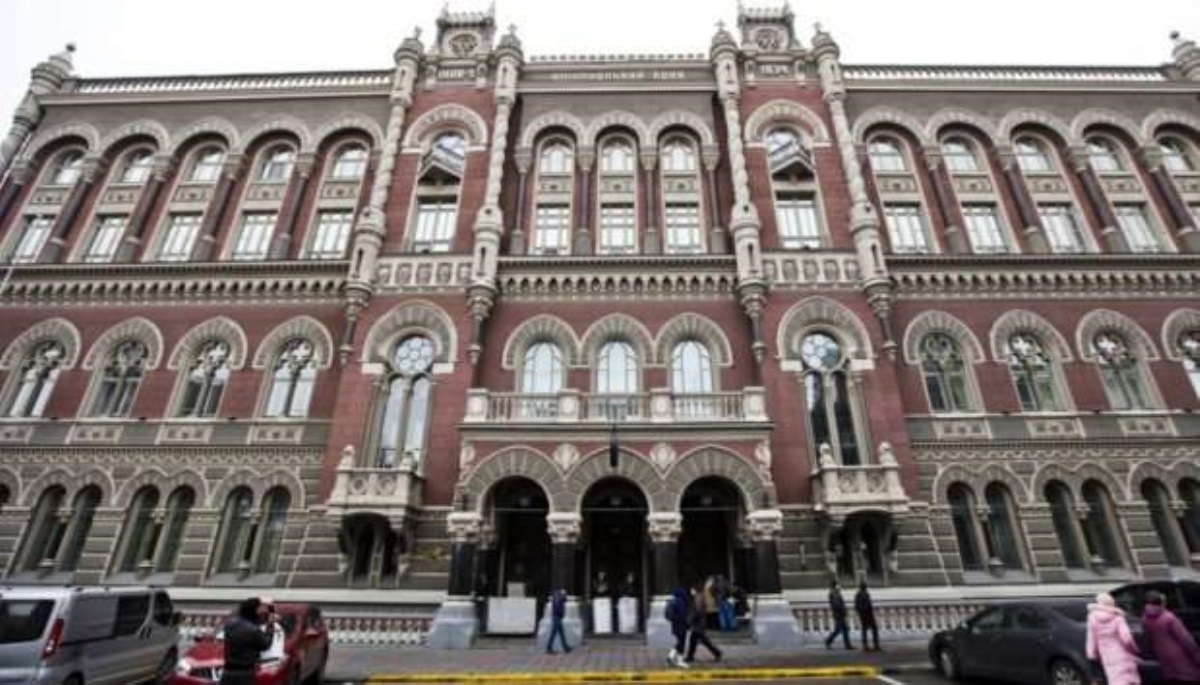 Банки заплатят за мошенников: украинцам рассказали о новых правилах