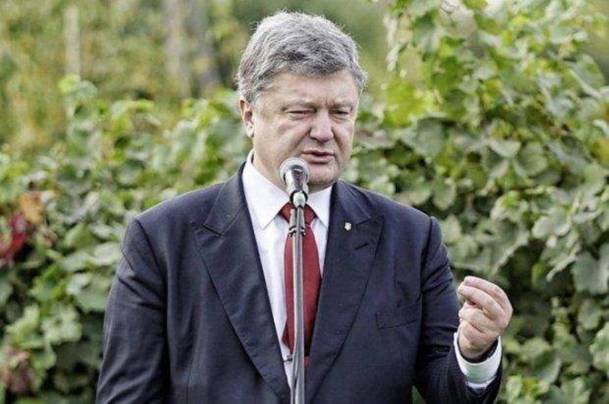 Раскрыта тайна не глаженых пиджаков Петра Порошенко