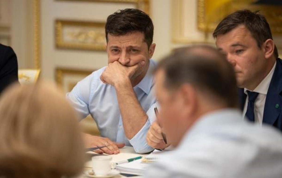 Зеленский созывает Раду на экстренное заседание