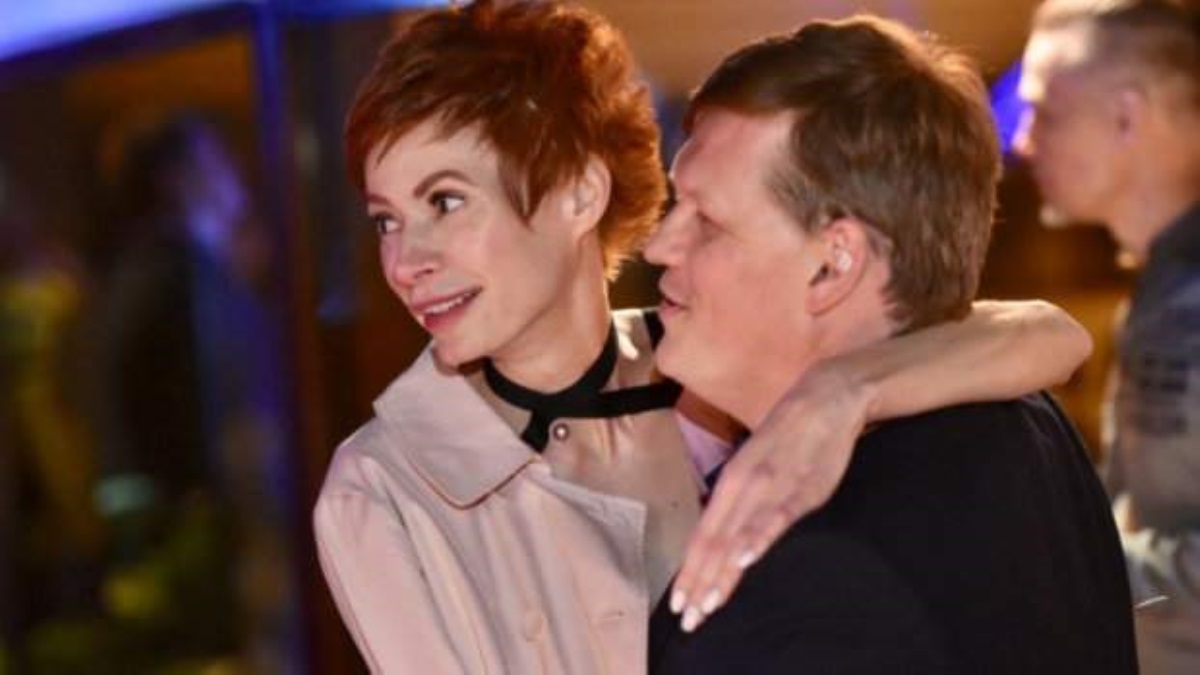 Такого украинцы не видели: в Сети выставили на продажу трусики невесты Розенко