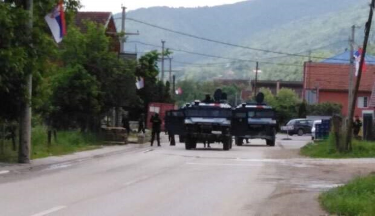 В Косово начались массовые беспорядки. Видео