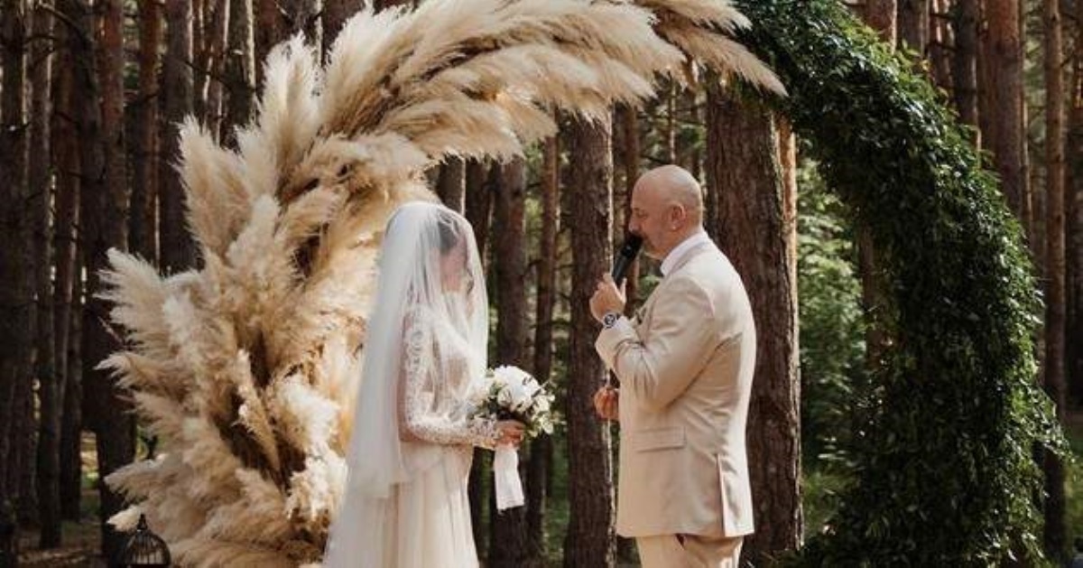 Навсегда твоя: Настя Каменских показала красноречивое свадебное фото