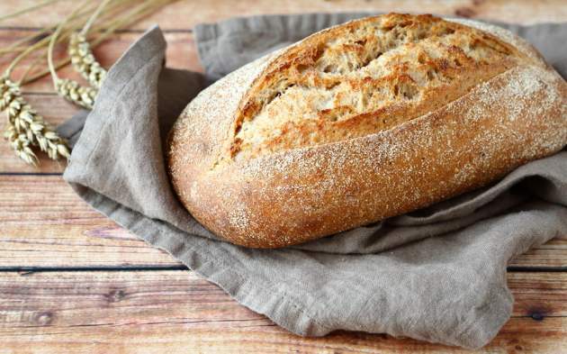 Диетологи объяснили, как правильно выбрать и хранить хлеб