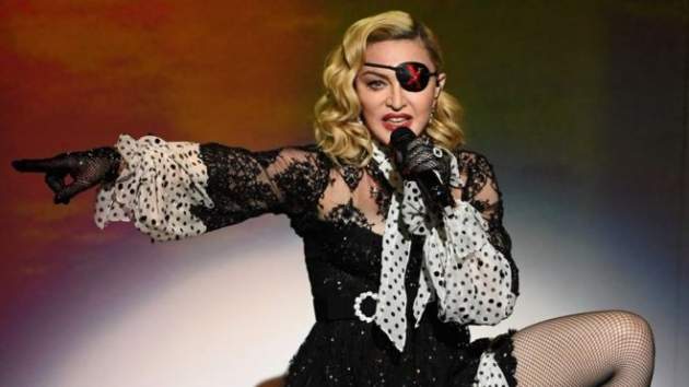 Все мимо: российский музыкант Юрий Лоза разнес живое выступление Мадонны на Евровидении-2019