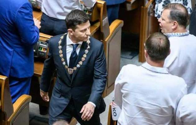 Зеленский согласился снизить проходной барьер в Раду