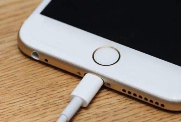 Как грамотно заряжать iРhone и ipad: секрет от Аpple