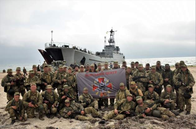 Недалеко от Крыма прошли учения разведчиков морского спецназа ВСУ