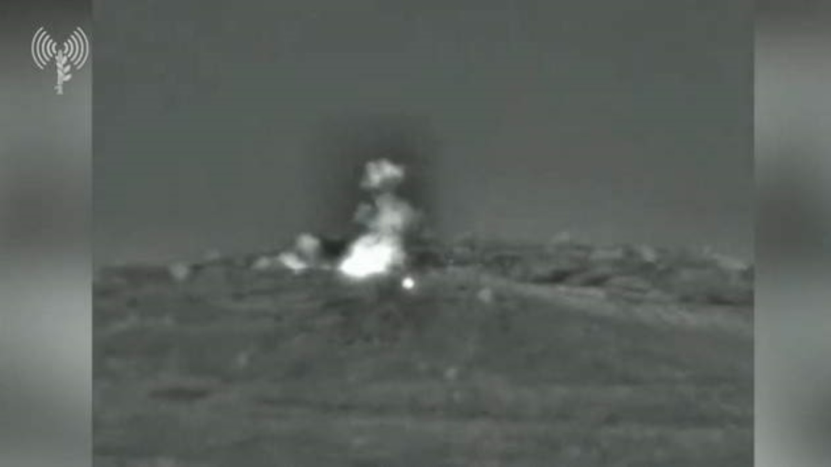 Израиль нанес ракетные удары по Сирии, уничтожив артпозиции вблизи Дамаска