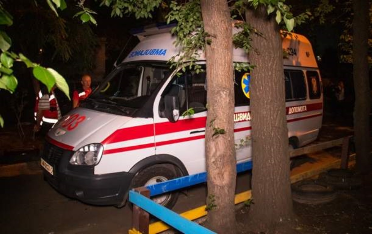 В Киеве женщина неделю жила с мертвым сыном