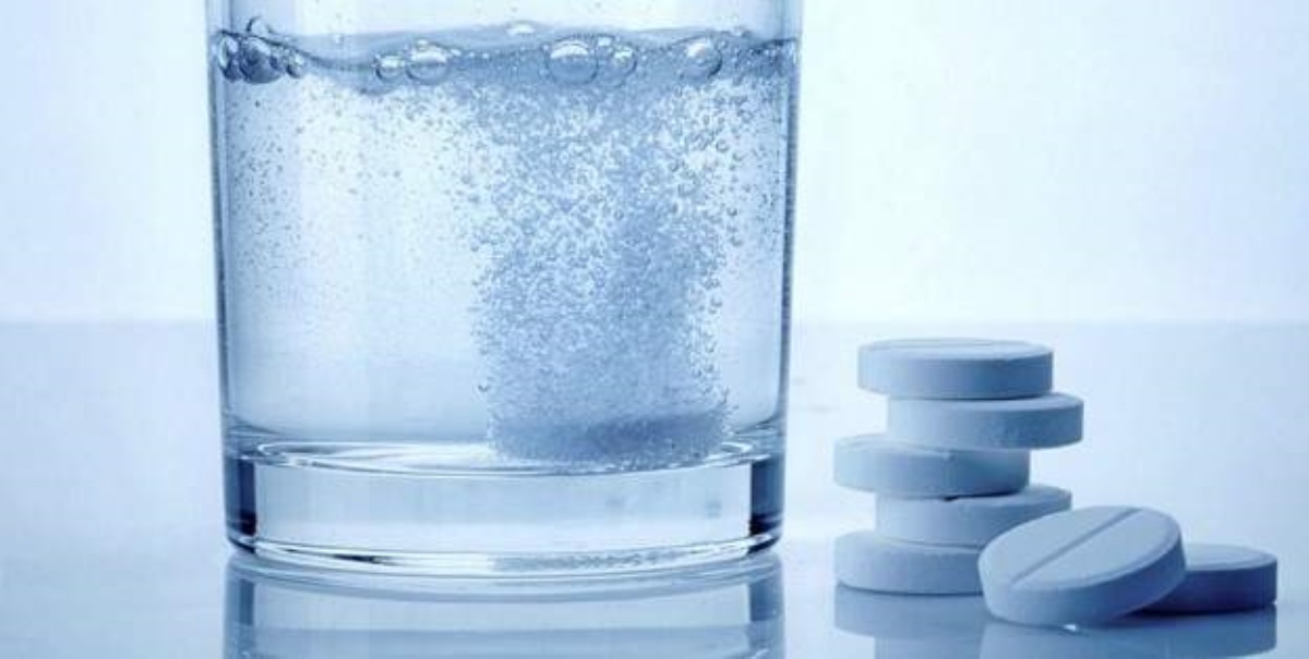 Похмелье и аспирин: медики сообщили, чем это грозит