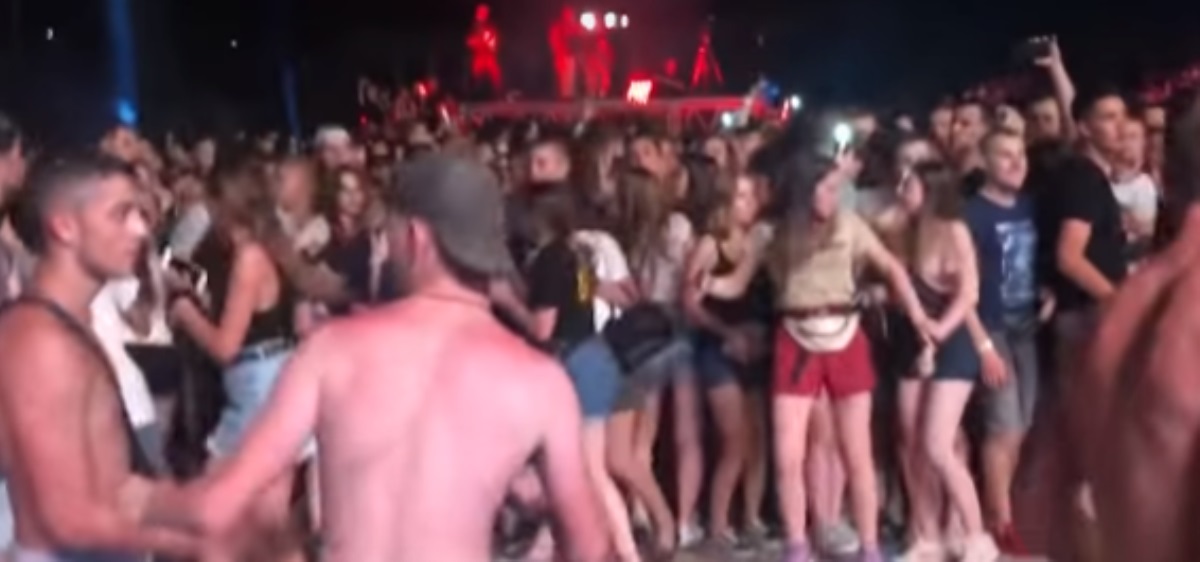 В Киеве на концерте произошла массовая драка