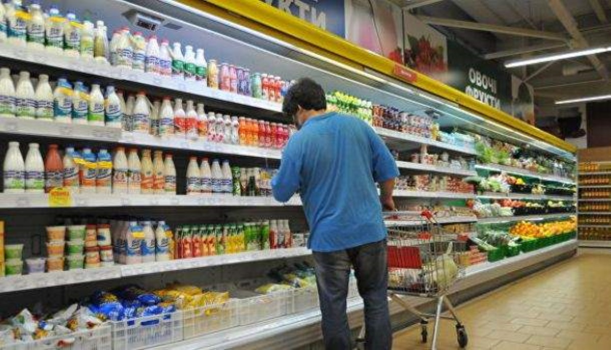 Украинцы экономят на еде, чтобы заплатить коммуналку