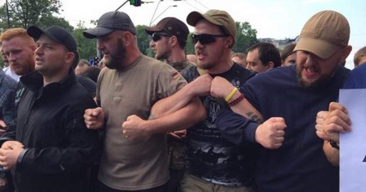 В сети показали забавное фото с митинга противников Киевпрайда