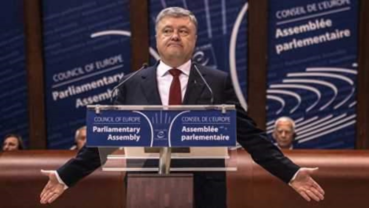 "Ранее мы таких ударов не пропускали": Порошенко отреагировал на решение ПАСЕ по России