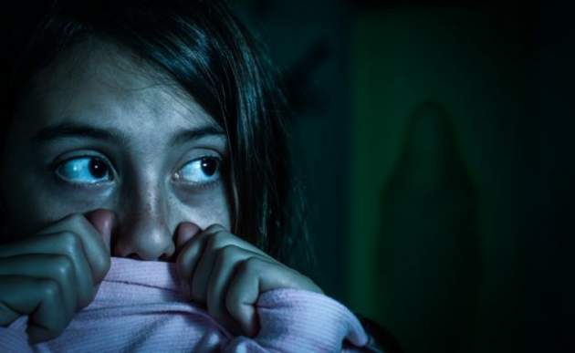 Шестиметровый монстр сбежал и разгуливает по Киеву: что происходит