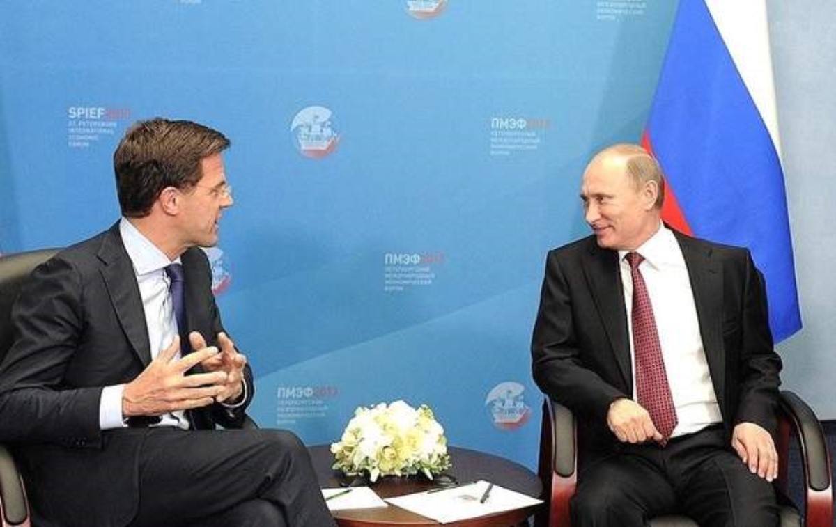 Голландский премьер и Путин обсудили дело MH17