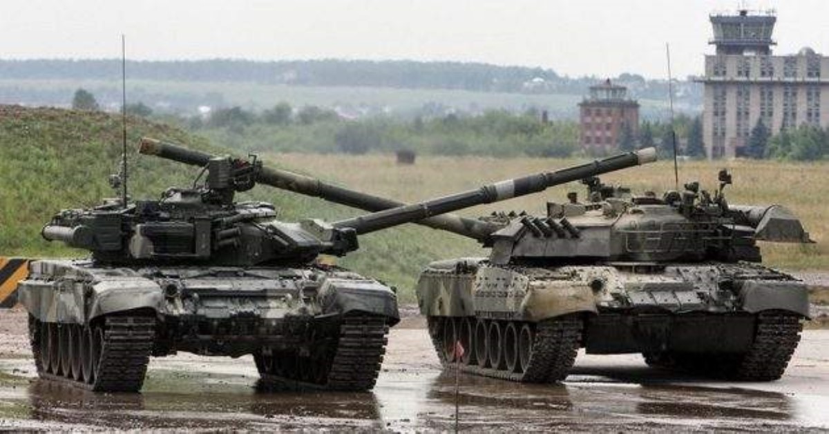 Десятки тысяч россиян на границе: эксперт оценил новую угрозу
