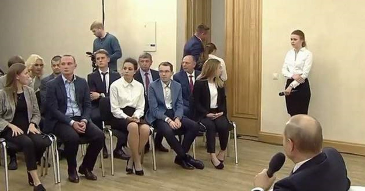 Путин командовал, что делать с телом: ЧП на встрече со студентами