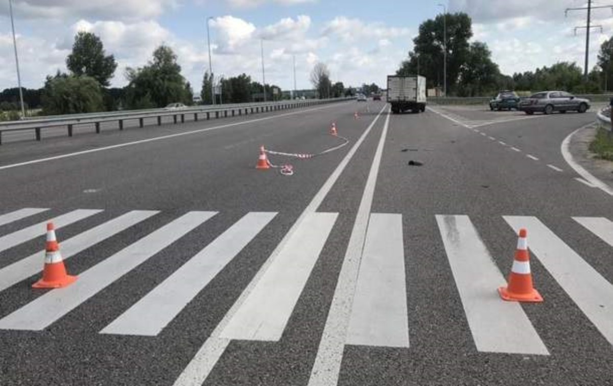 Под Киевом на одном переходе за сутки сбили двух женщин