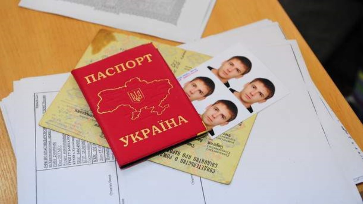 Битва паспортов: что изменит выдача гражданства иностранцам-этническим украинцам