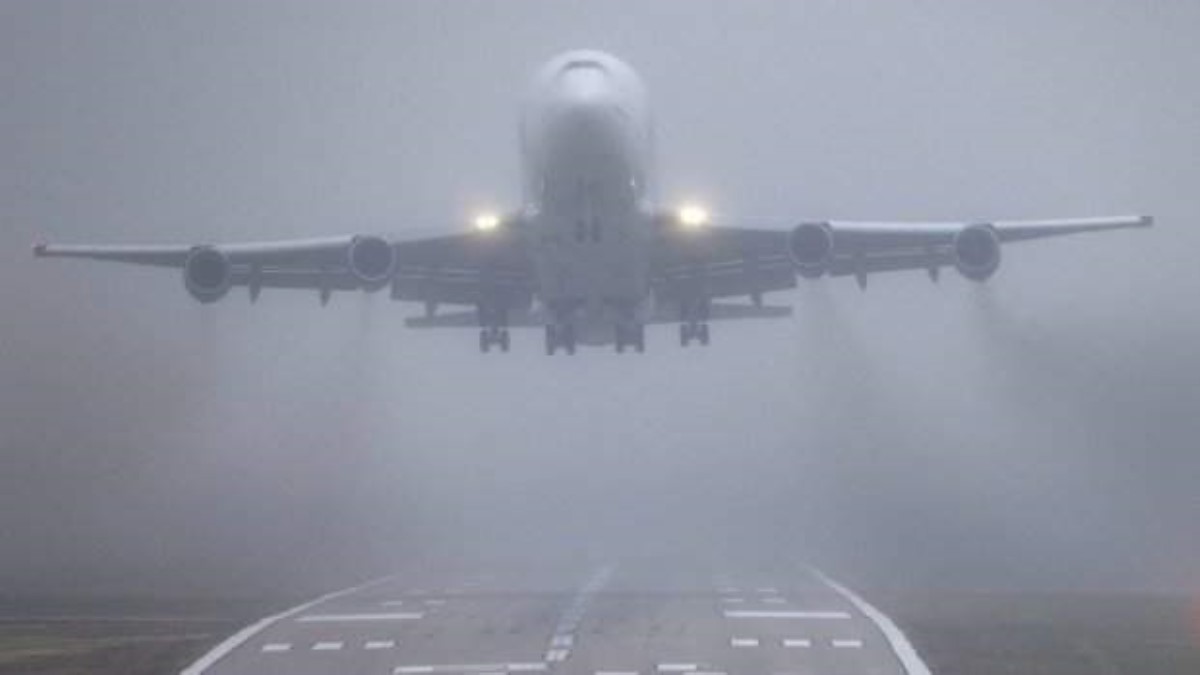 «Ювелирная» посадка авиалайнера в густом тумане восхитила Сеть