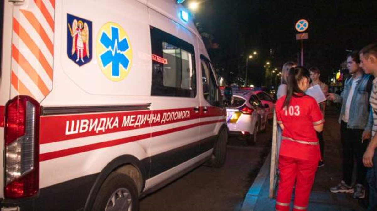 В Киеве на Березняках стреляли, ранена девушка