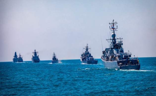 Корабли РФ отрабатывают боевую подготовку в Черном море