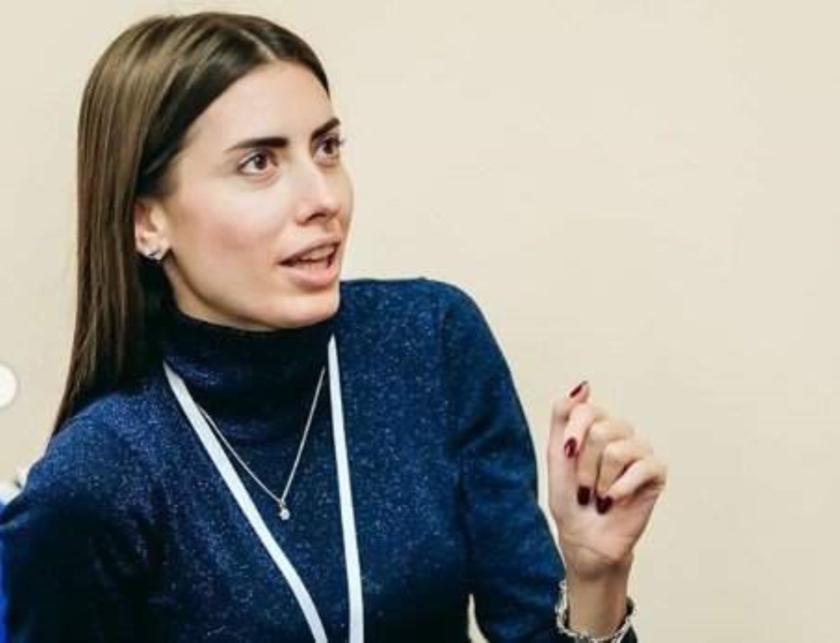 Зе-депутат похвасталась спортивной фигурой в модных лосинах