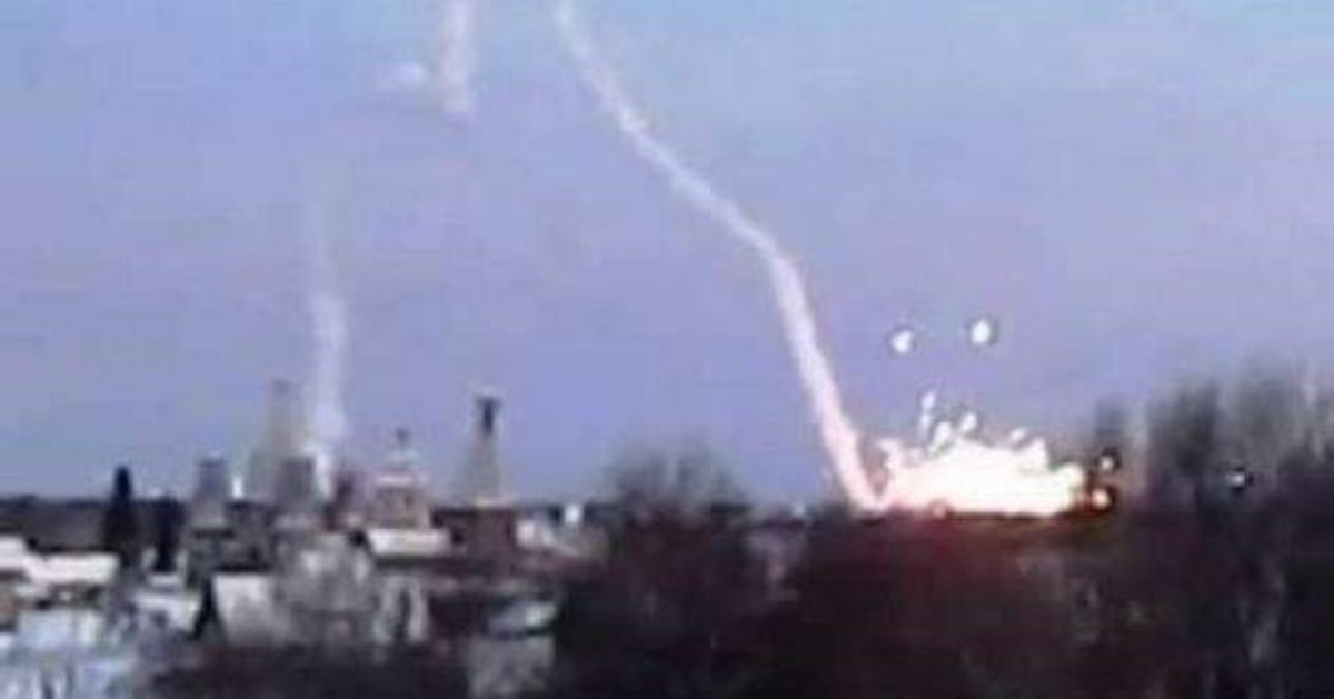 В России испытания баллистических ракет вышли из-под контроля: больных свозят в спецкостюмах