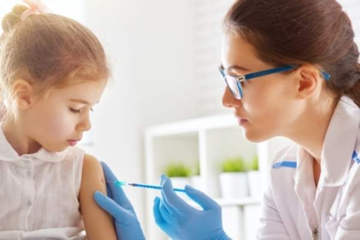 Детей без прививок не будут пускать в школы и сады