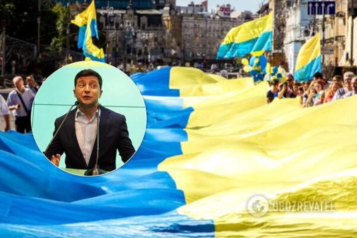 Зеленский собирает массовку на День Независимости: обнародован документ