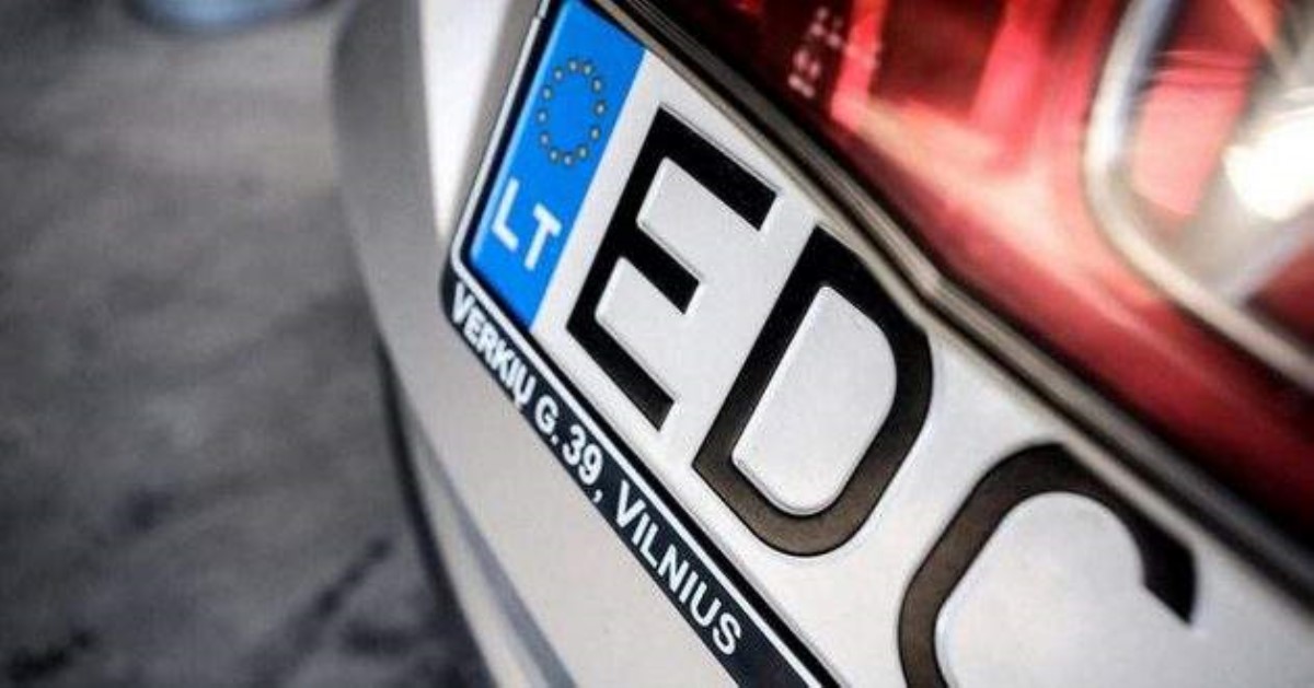 Теперь полиция может штрафовать «евробляхи» на месте остановки