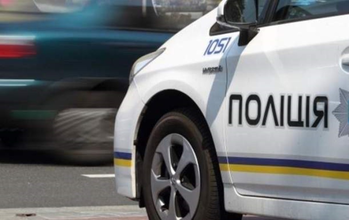 На Киевщине водитель умер во время проверки документов патрульными
