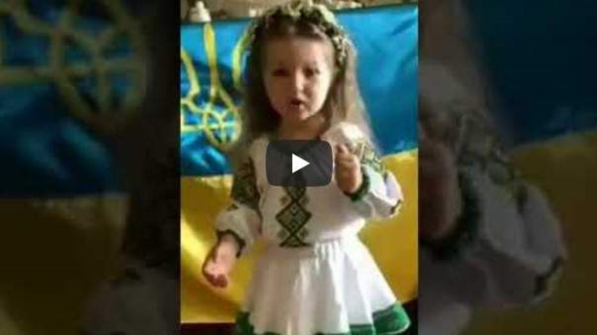 Девочка, читающая стихи об Украине, покорила Сеть