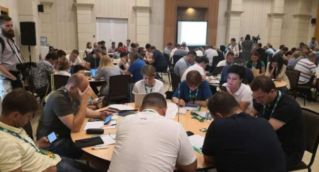 Зеленский интересно прокомментировал тренинги нардепов в Трускавце