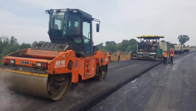 В Украине затеяли ремонт важной дороги в Польшу. Фото