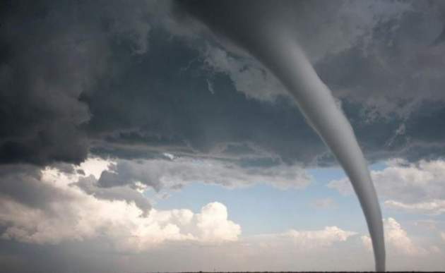 Кара небесная обрушилась на украинский город, очевидцы в ужасе